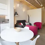 公寓 巴塞罗那茵洛夫特公寓 *
